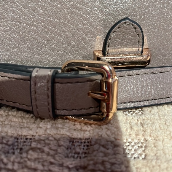 Nico and olive Crossbody saddlebag taupe - Picture 3 of 7